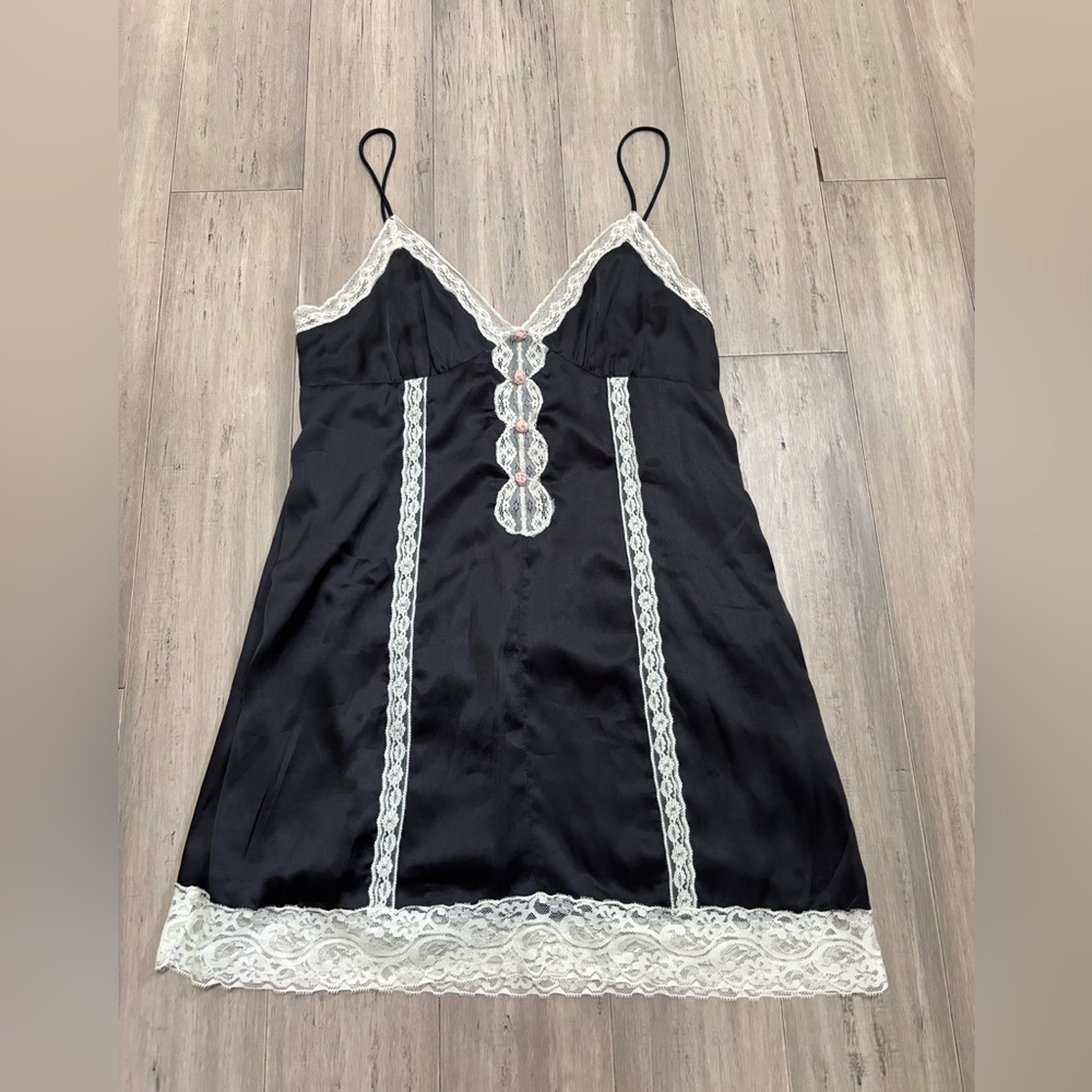 Urban Outfitters Light Before Dark Kamiluh Lingerie Slip Dress L Women NWT